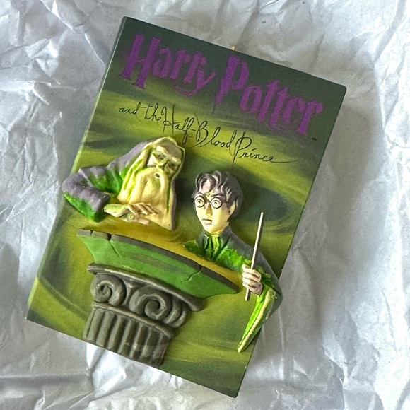 Harry Potter Holiday Ornament HARRY POTTER AND THE HALF - BLOOD PRINCE 2023 - Picture 2 of 8